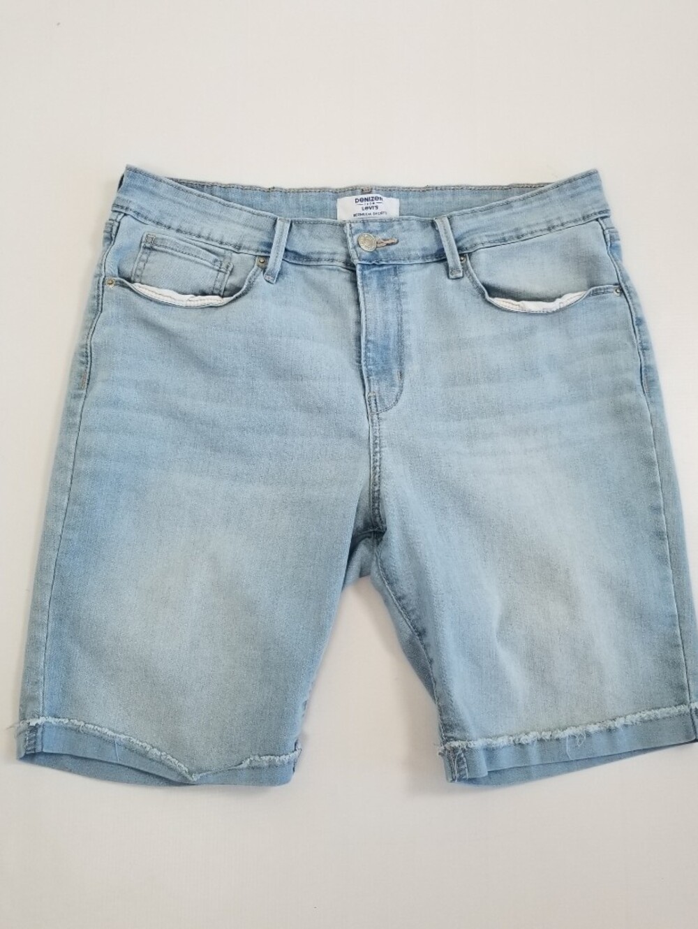Levi's Denizen Denim Bermuda Shorts Size 12
